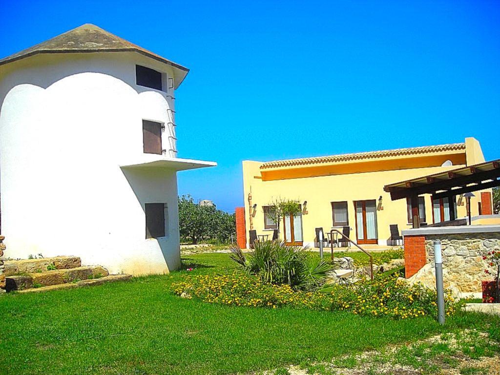 Azienda Agrituristica Tenuta Pizzolungo Erice Eksteriør billede