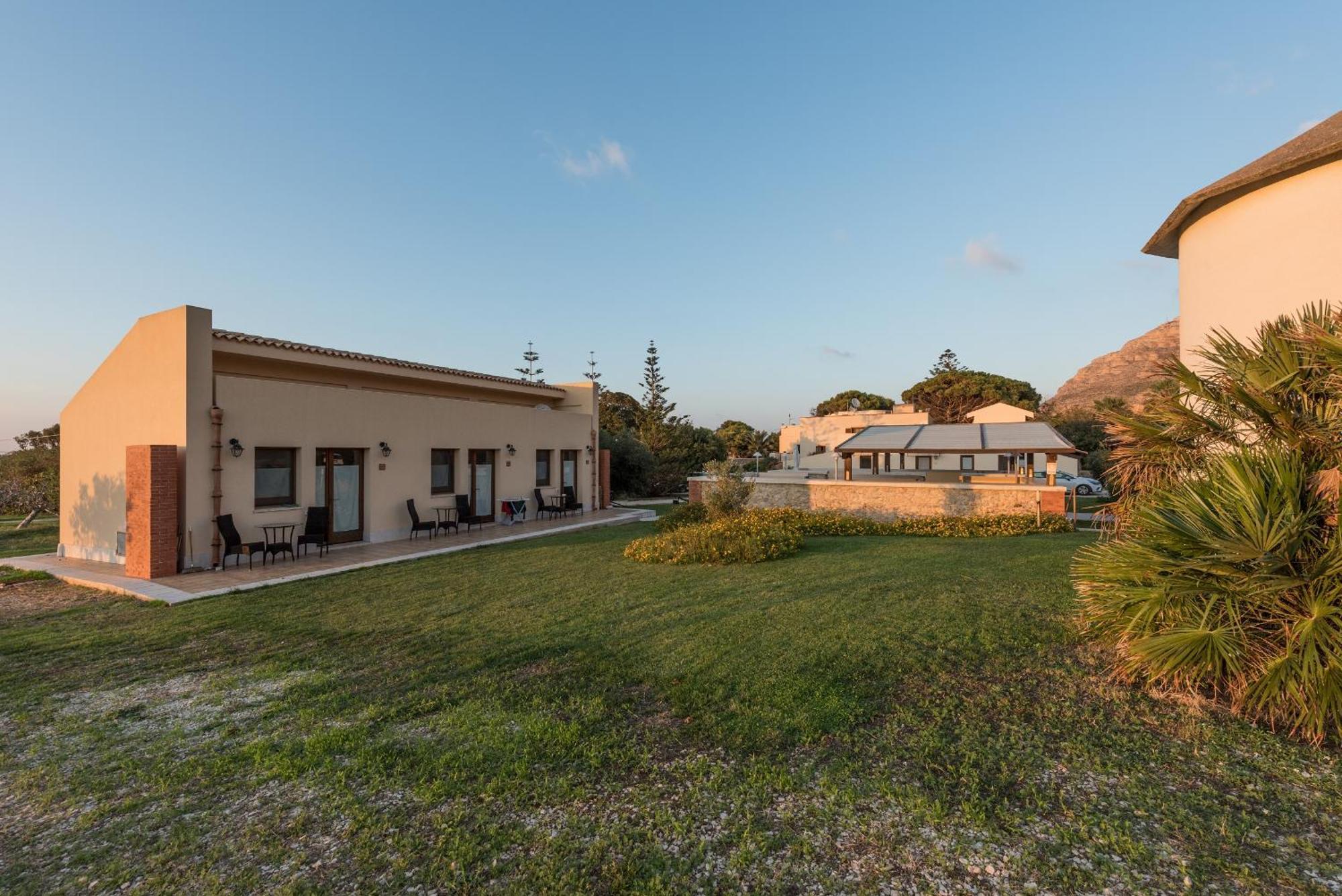 Azienda Agrituristica Tenuta Pizzolungo Erice Eksteriør billede